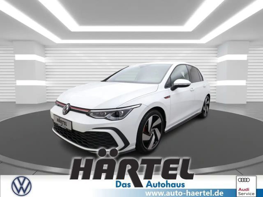 Volkswagen Golf 2023 Benzine