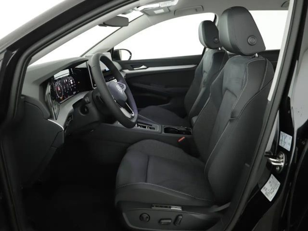 Volkswagen Golf 2025 Benzine