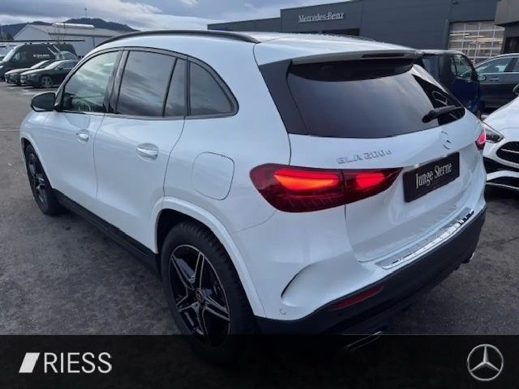 Mercedes-Benz GLA-Klasse