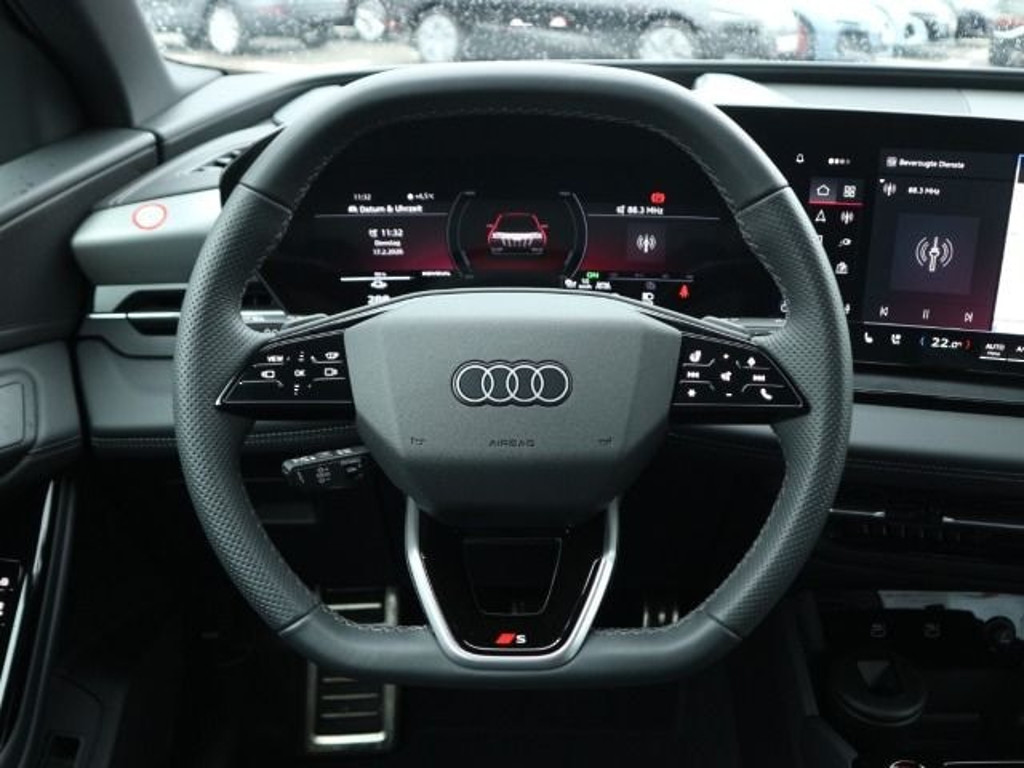 Audi Q6 e-tron