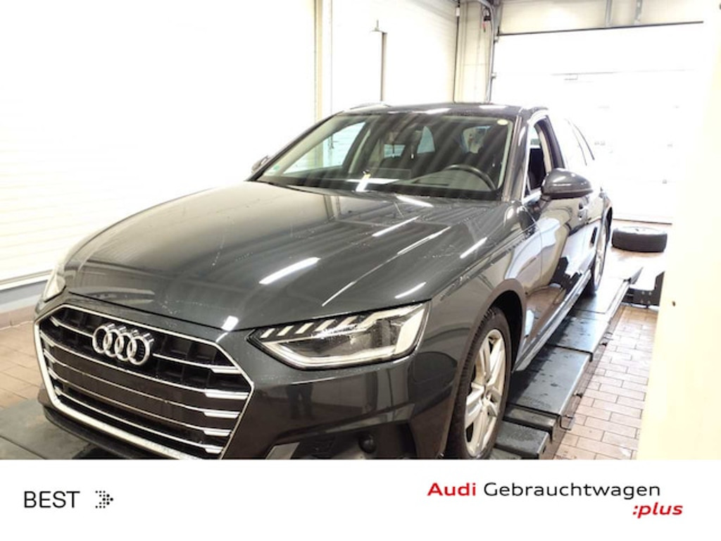 Audi A4 2022 Benzine