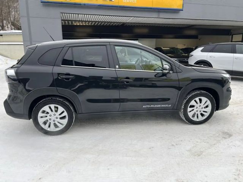 Suzuki S-Cross