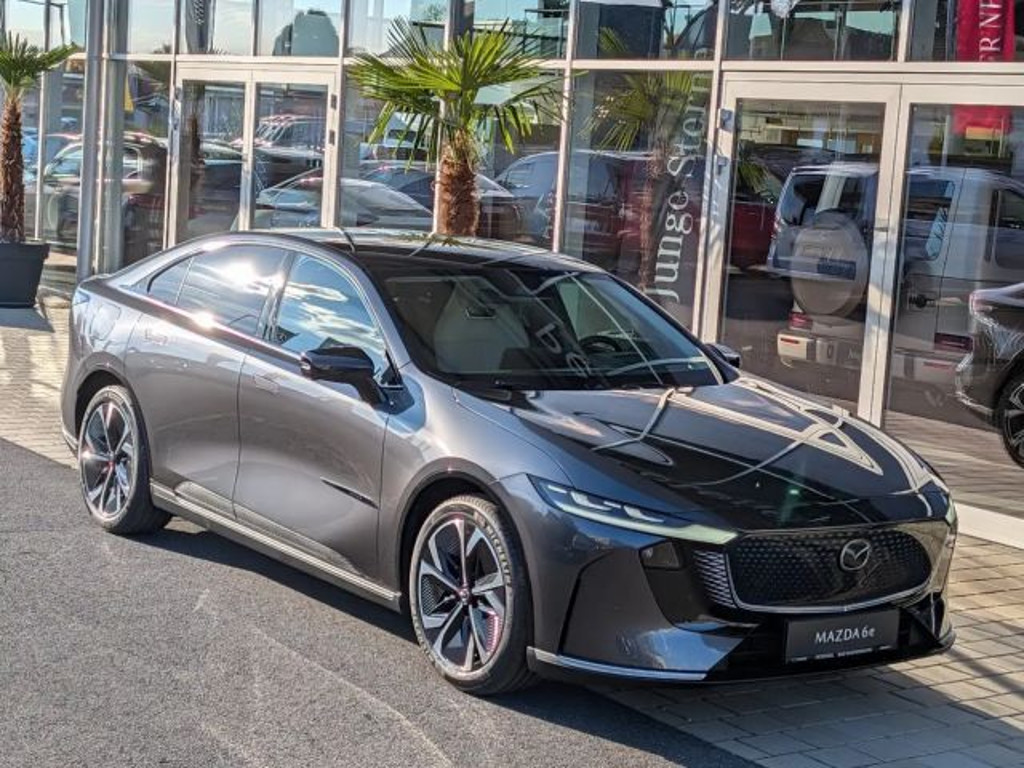 Mazda 6e