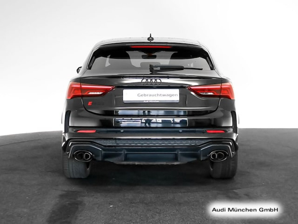 Audi RS Q3