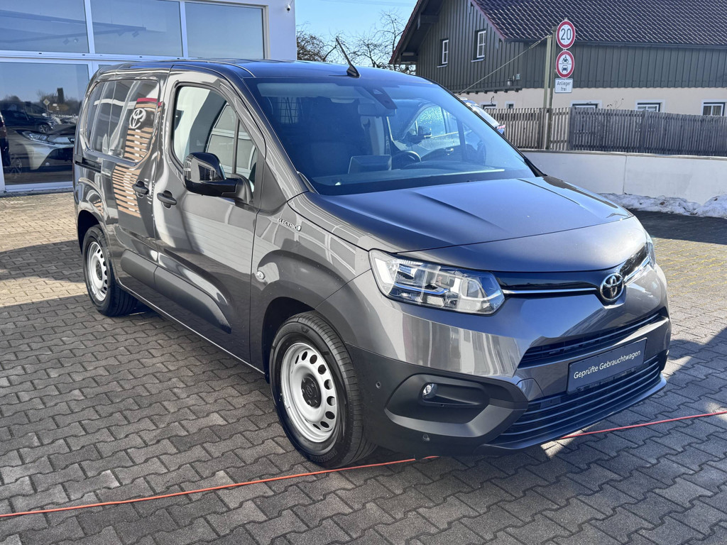 Toyota Proace City EV