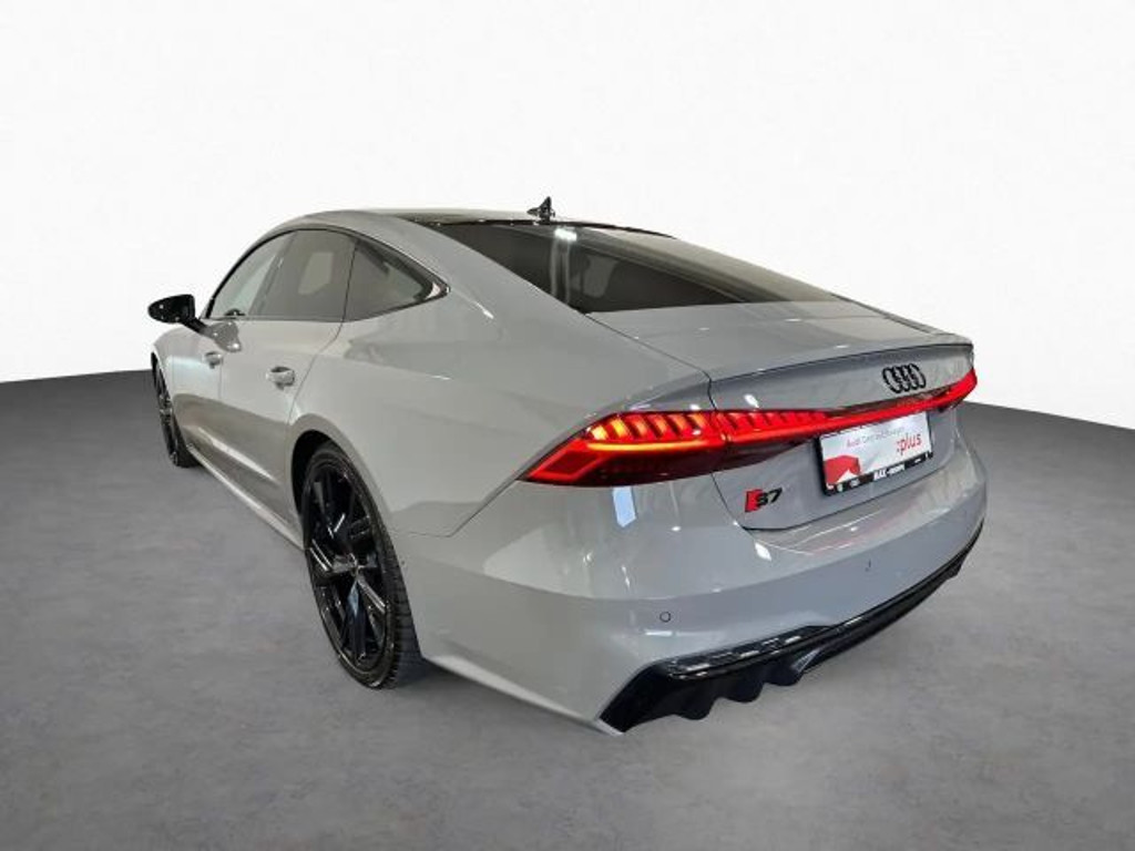 Audi S7