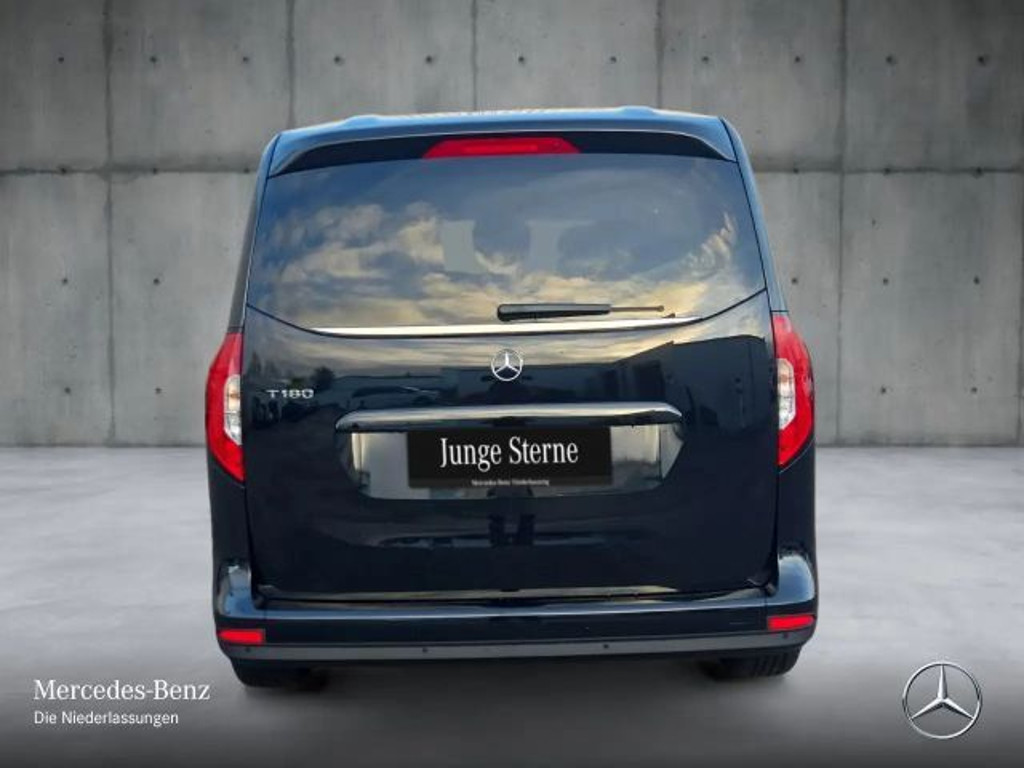 Mercedes-Benz T 180