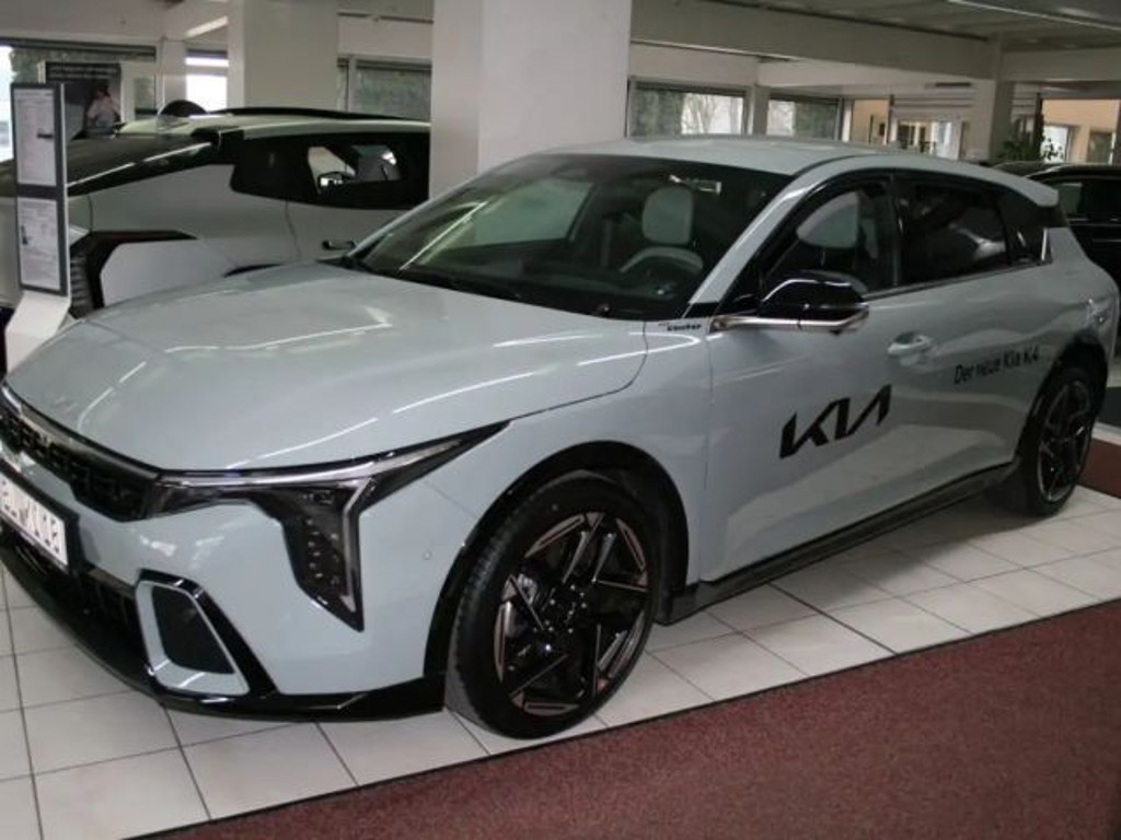 Kia K4