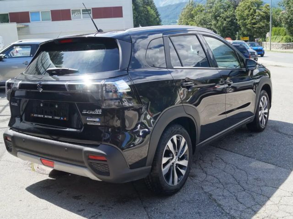 Suzuki S-Cross