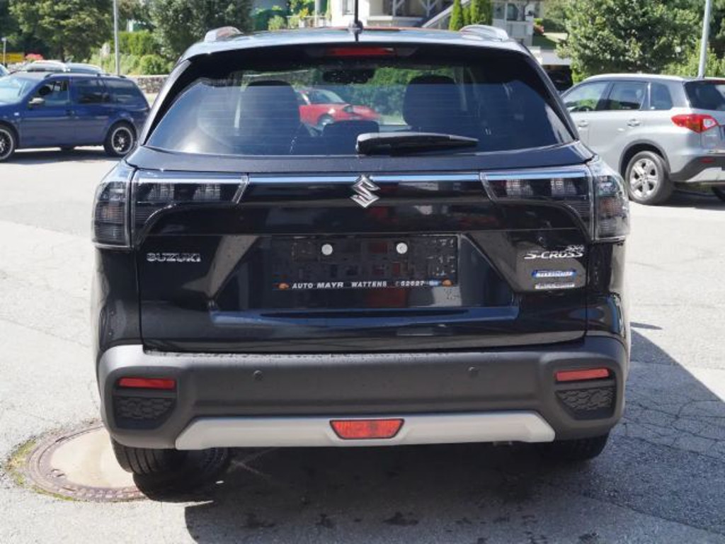 Suzuki S-Cross