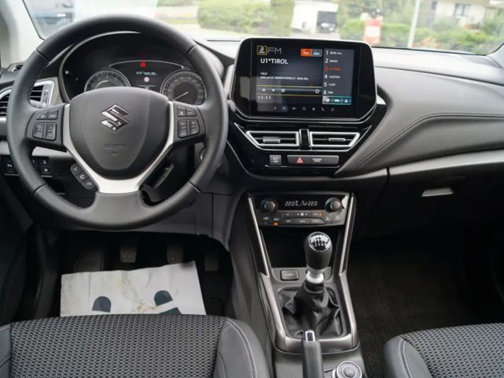 Suzuki S-Cross