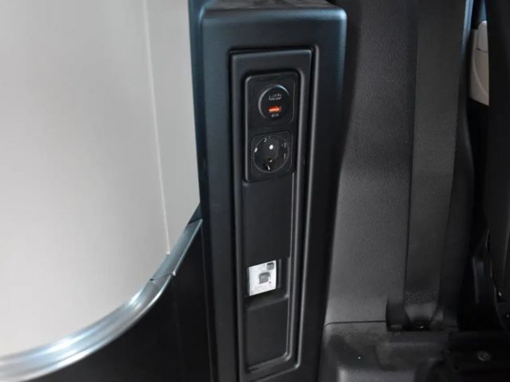 Mercedes-Benz Marco Polo