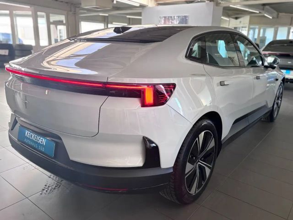 Polestar 4