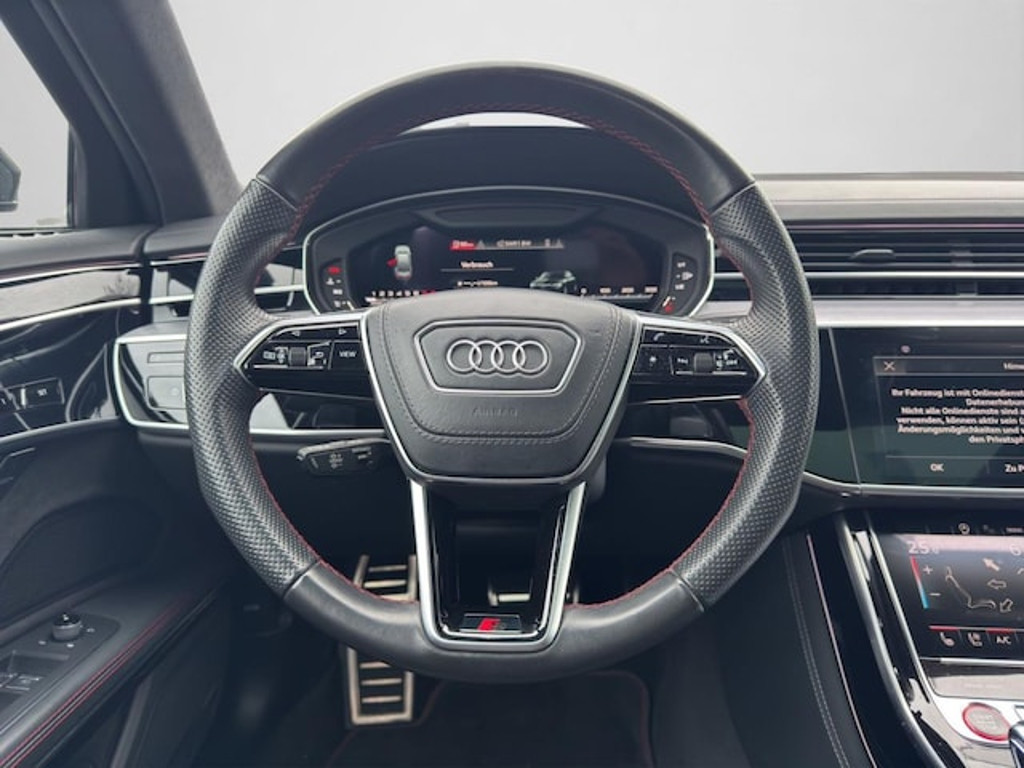 Audi S8