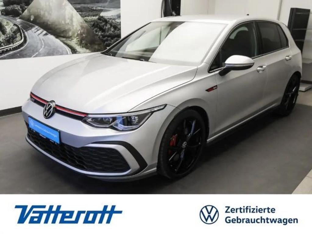 Volkswagen Golf 2023 Benzine