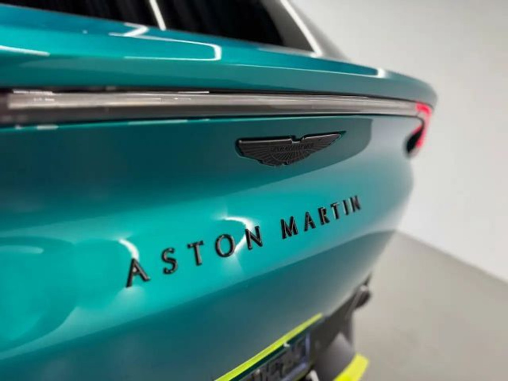 Aston Martin DBX