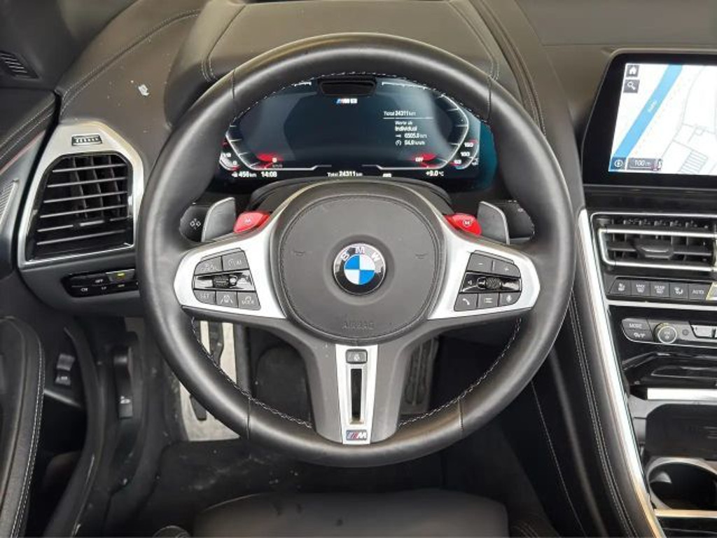 BMW M8