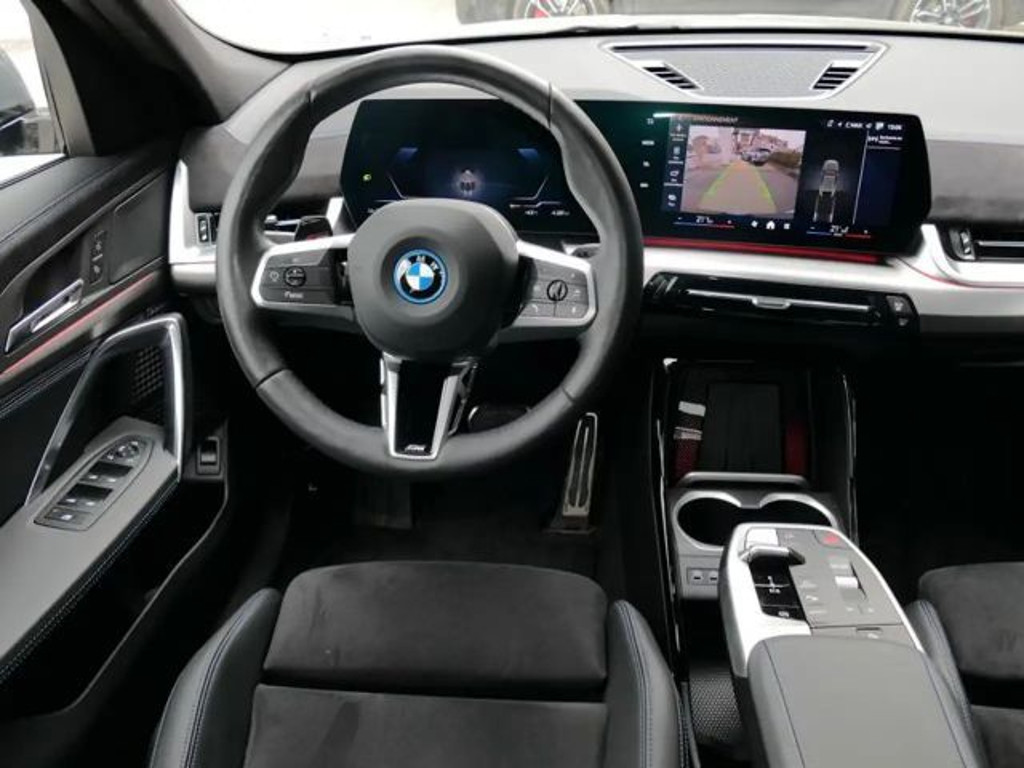 BMW iX2