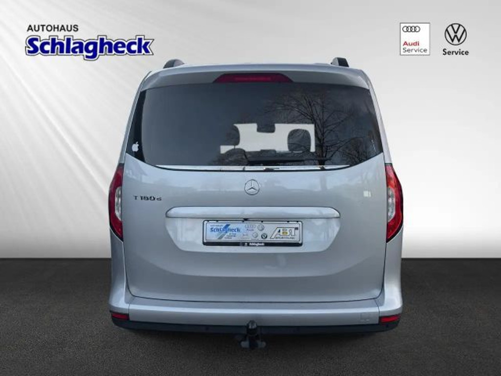 Mercedes-Benz T 180