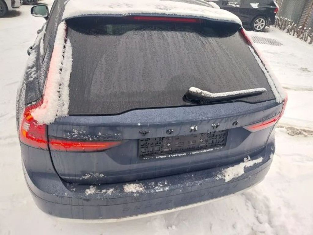 Volvo V90 Cross Country