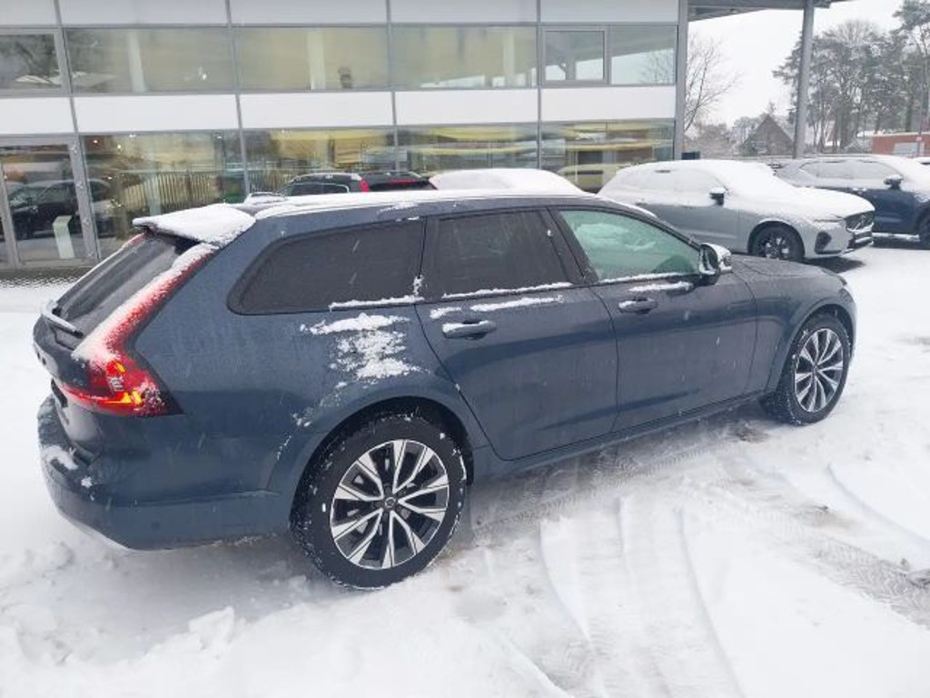 Volvo V90 Cross Country