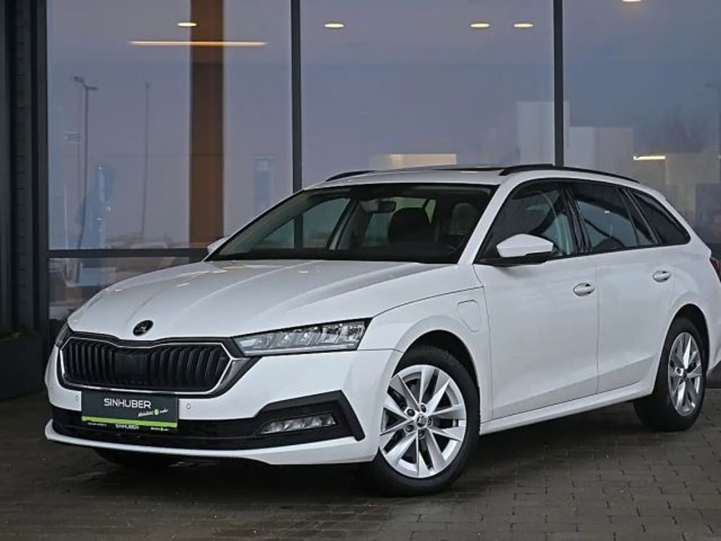 Skoda Octavia 2022 Hybride Benzine