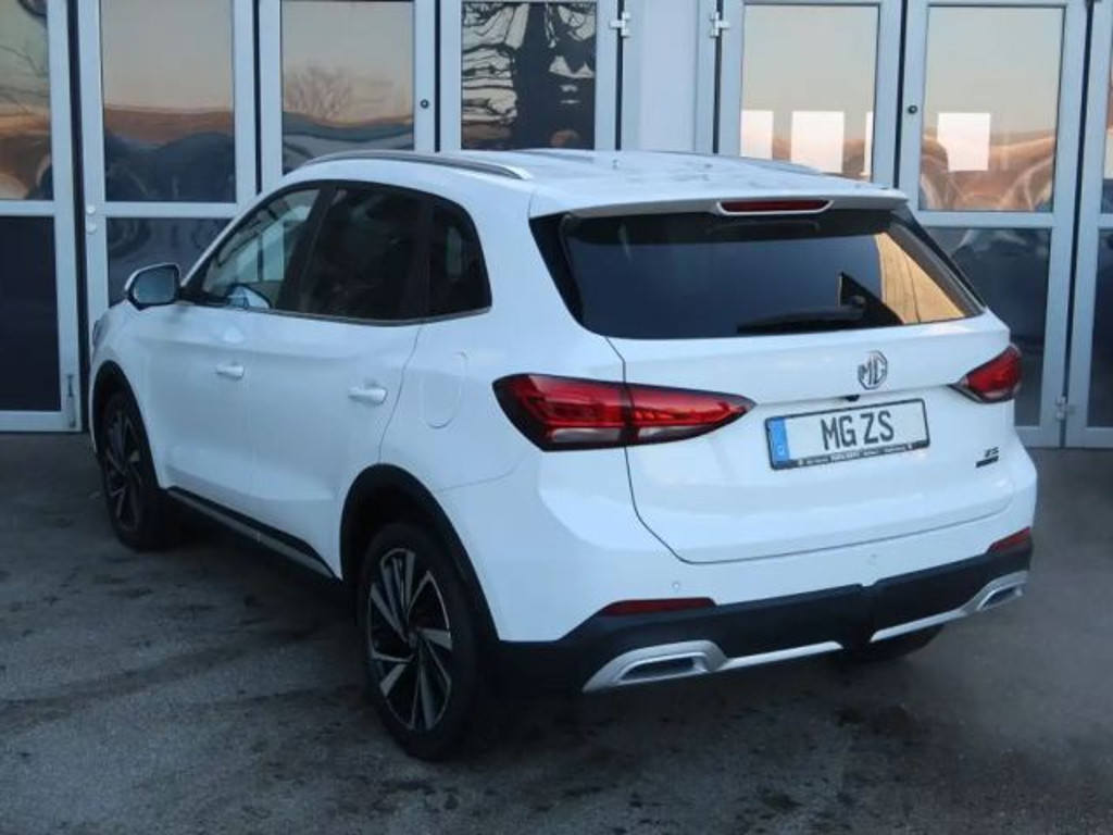 MG ZS