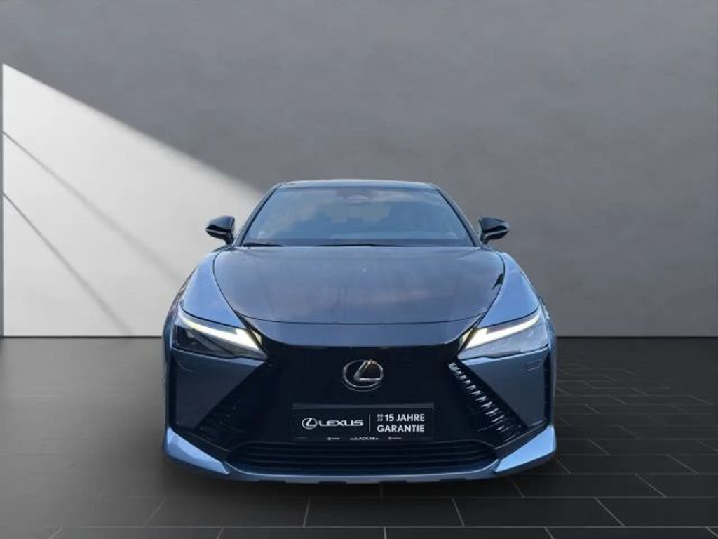 Lexus RZ