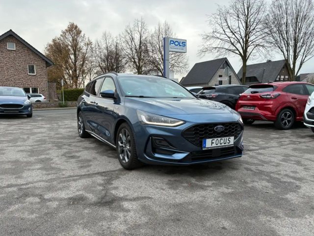 Ford Focus 2023 Benzine