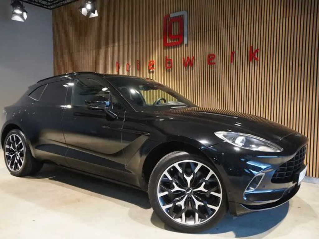 Aston Martin DBX