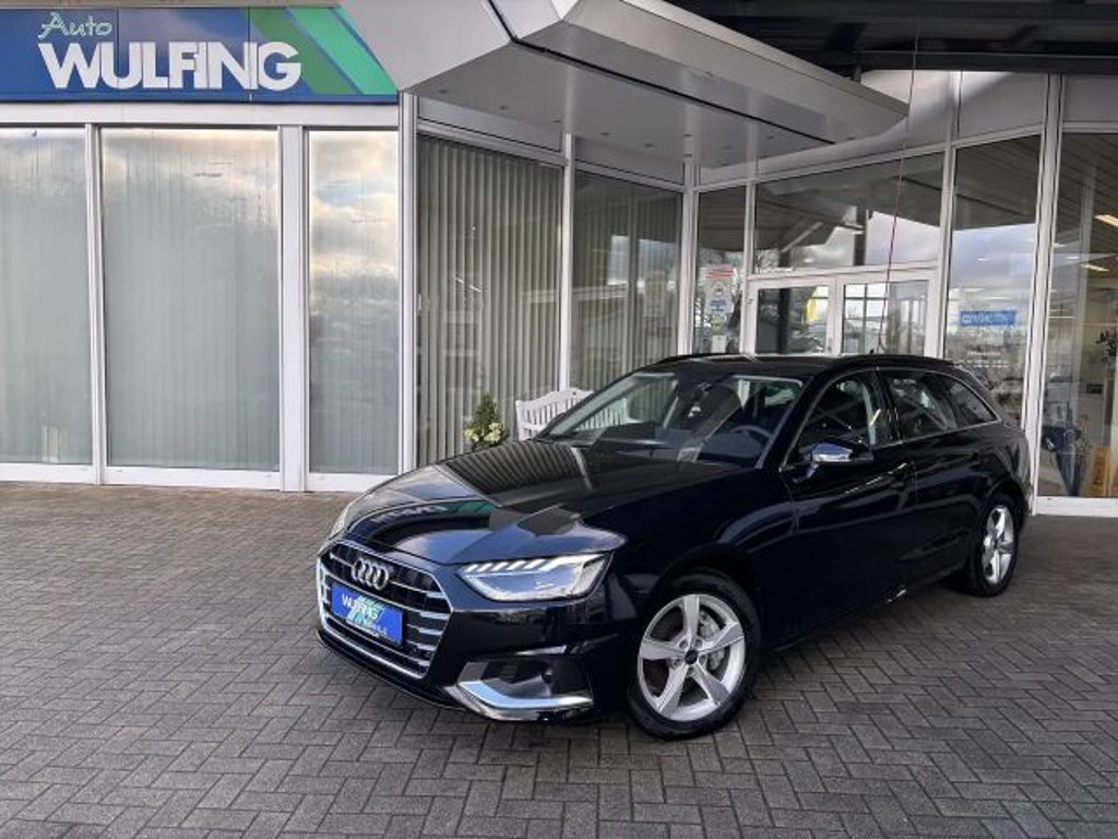 Audi A4 2023 Benzine