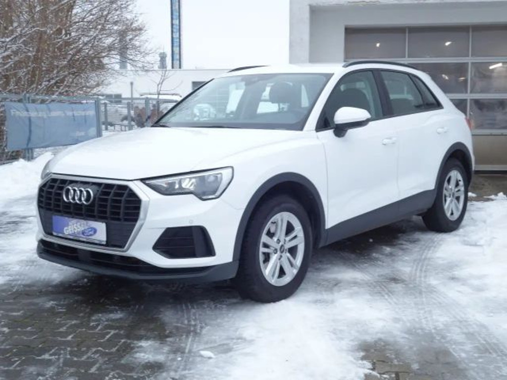 Audi Q3 2022 Benzine