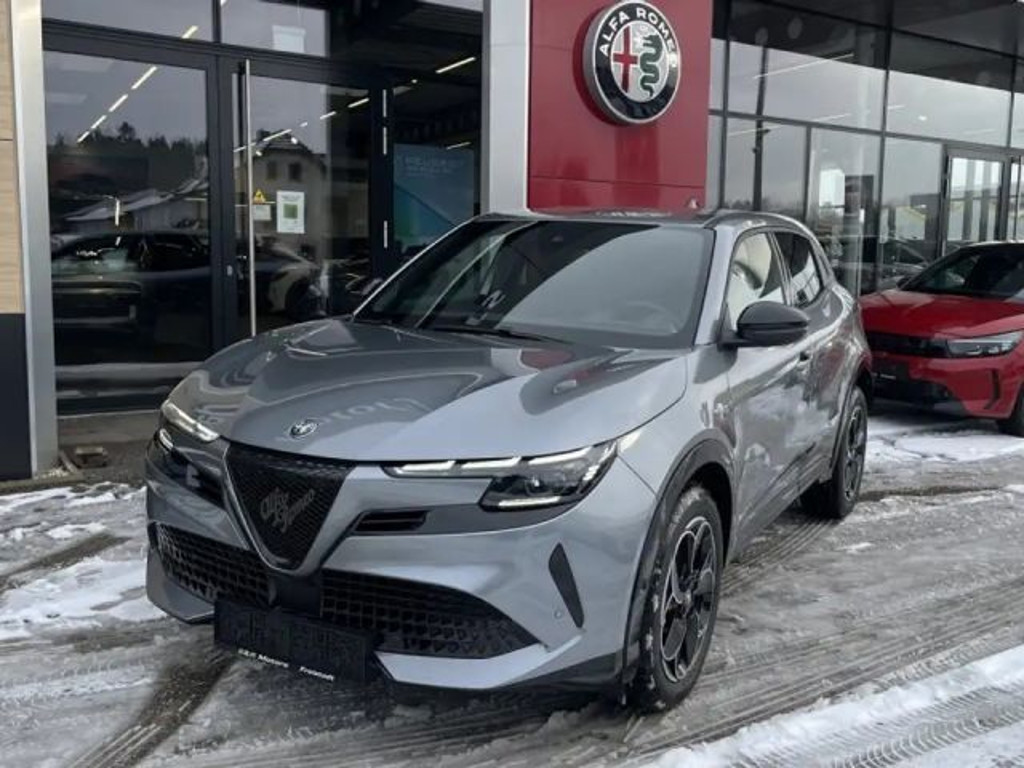 Alfa Romeo Junior 2025 Benzine