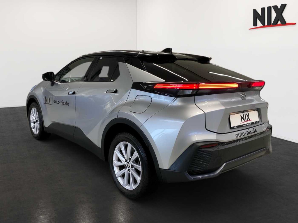 Toyota C-HR 2024 Hybride Benzine