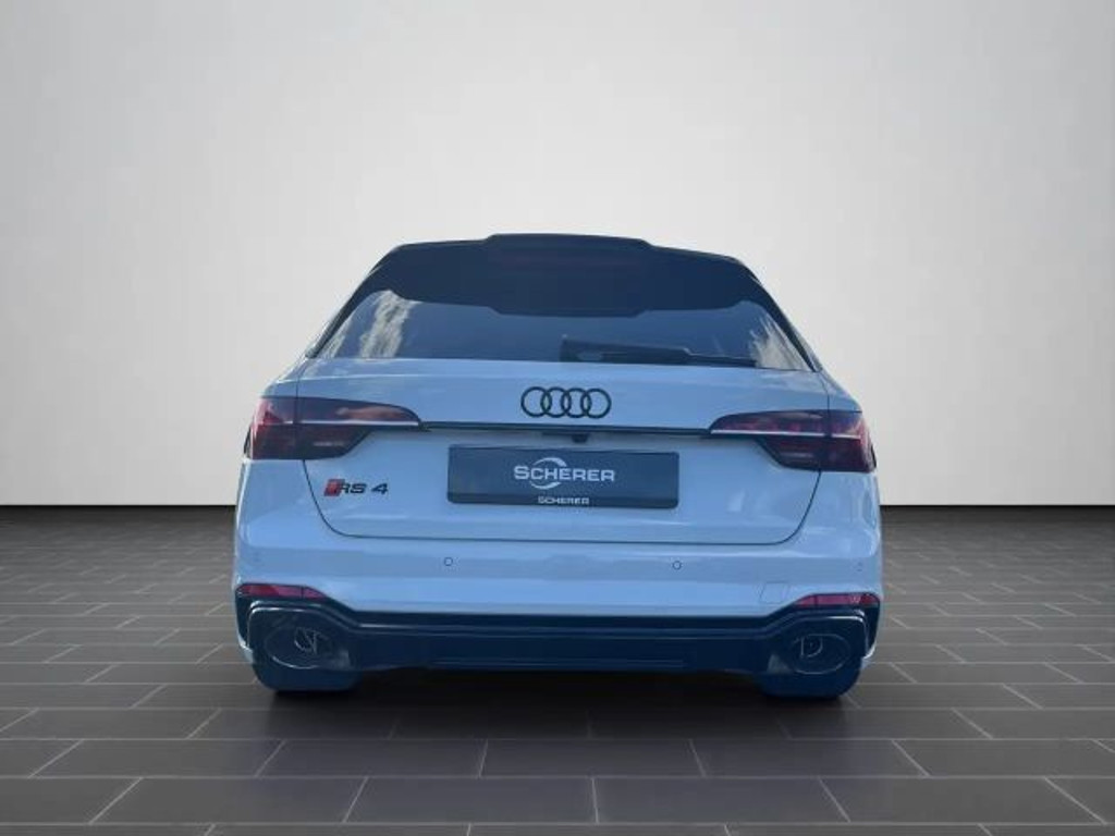 Audi RS4