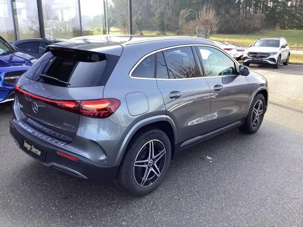 Mercedes-Benz EQA