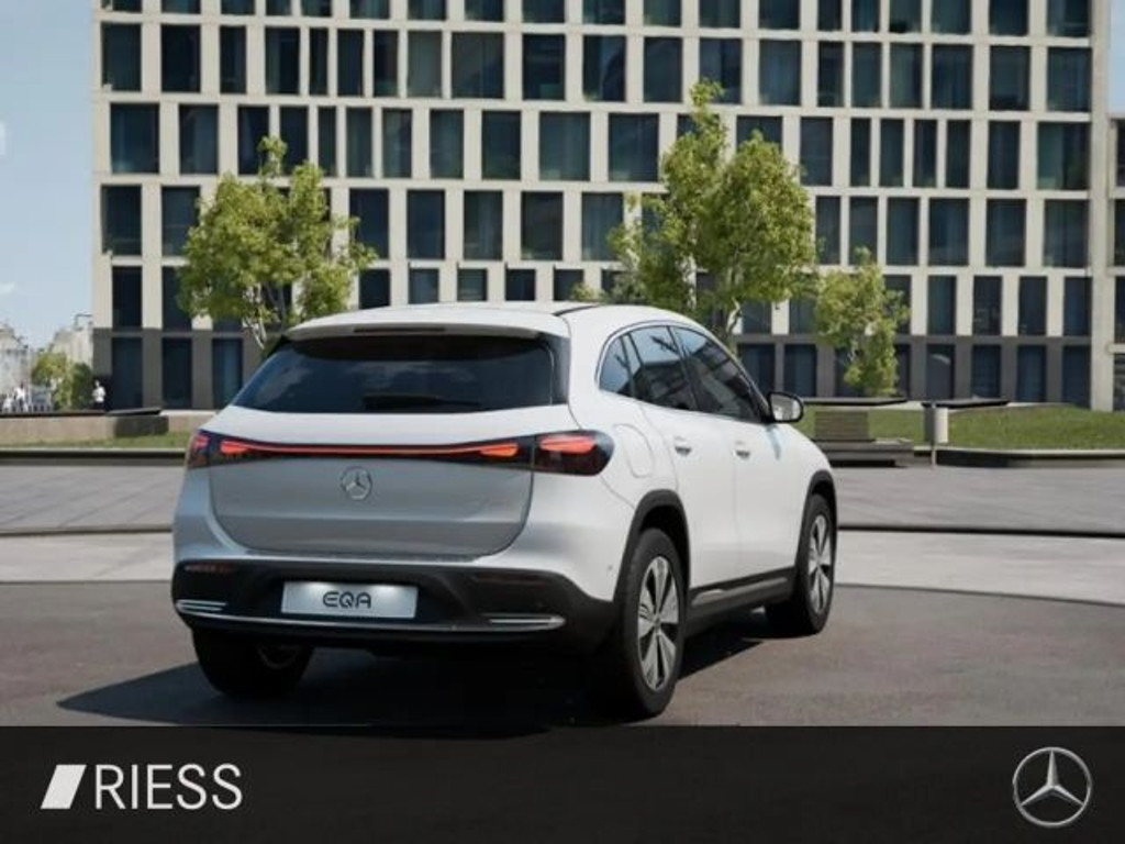 Mercedes-Benz EQA