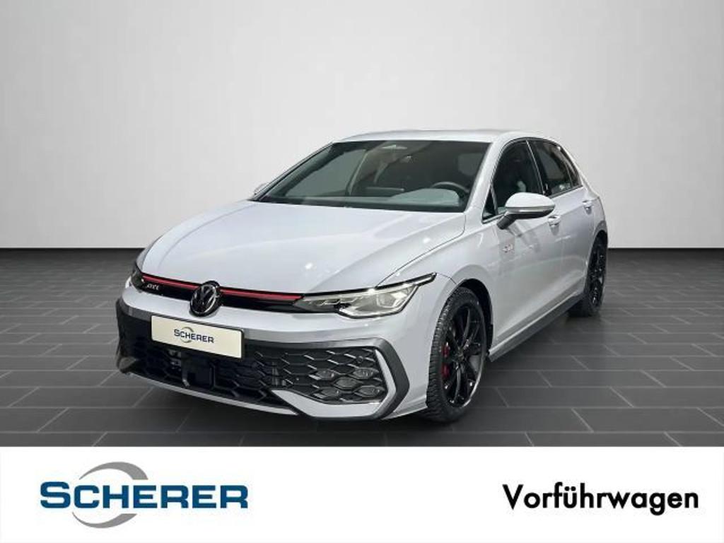 Volkswagen Golf 2026 Benzine