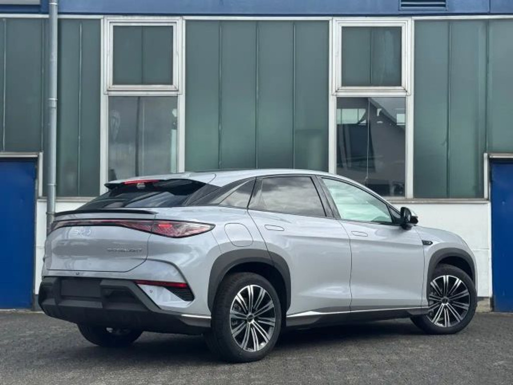 BYD Sealion 7