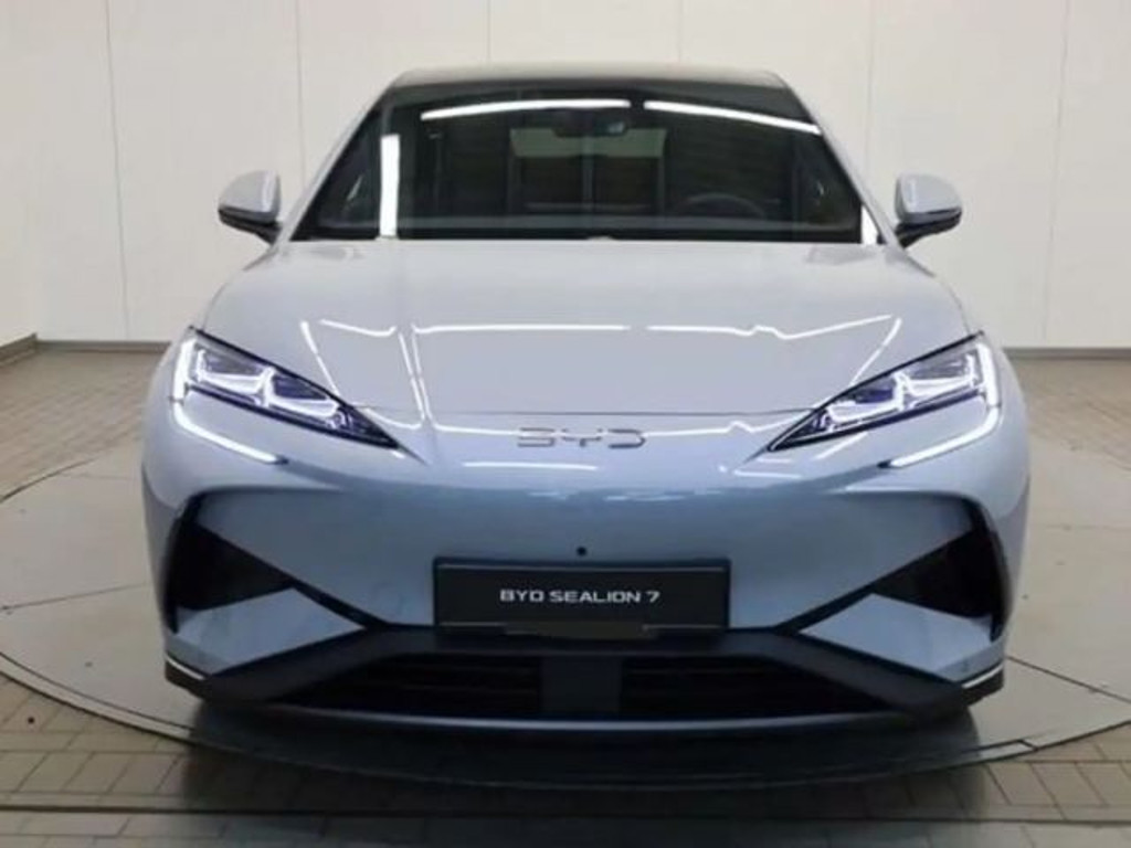 BYD Sealion 7