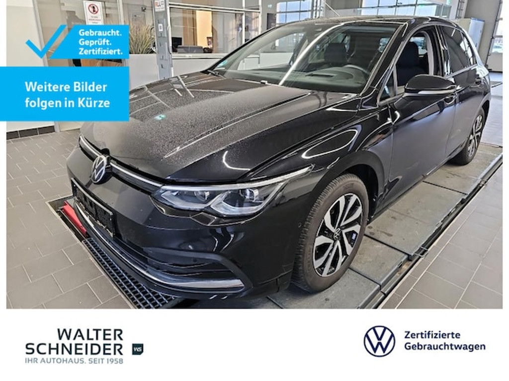 Volkswagen Golf 2023 Benzine