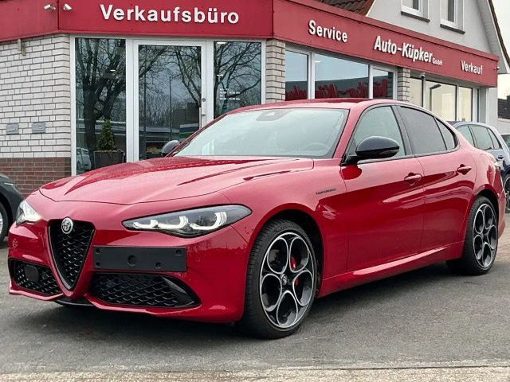 Alfa Romeo Giulia 2023 Benzine