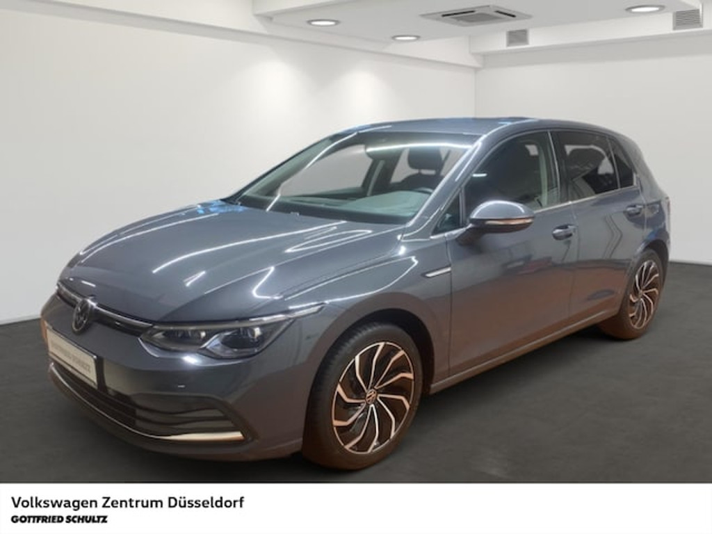 Volkswagen Golf 2023 Benzine