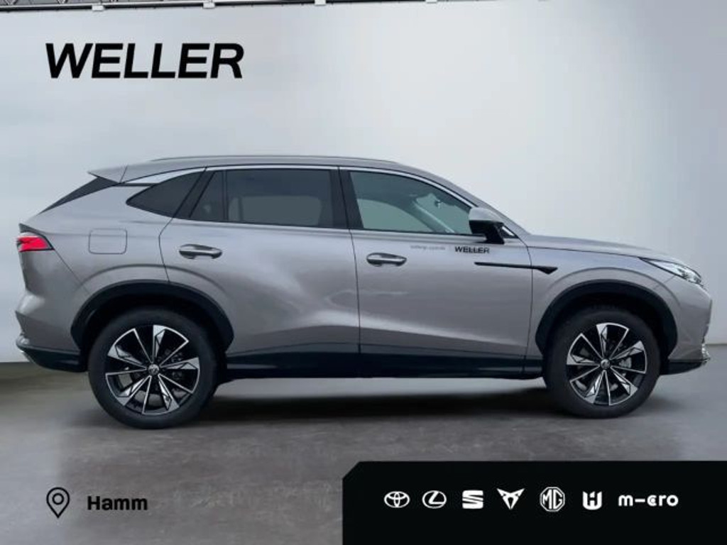 MG HS