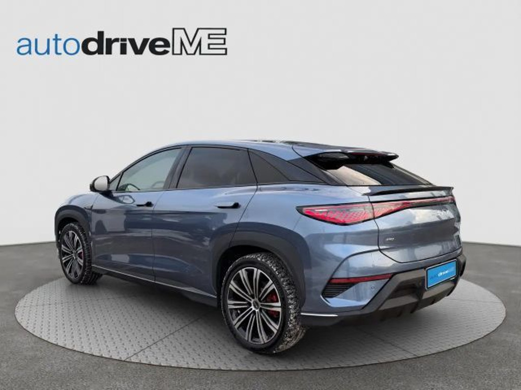BYD Sealion 7