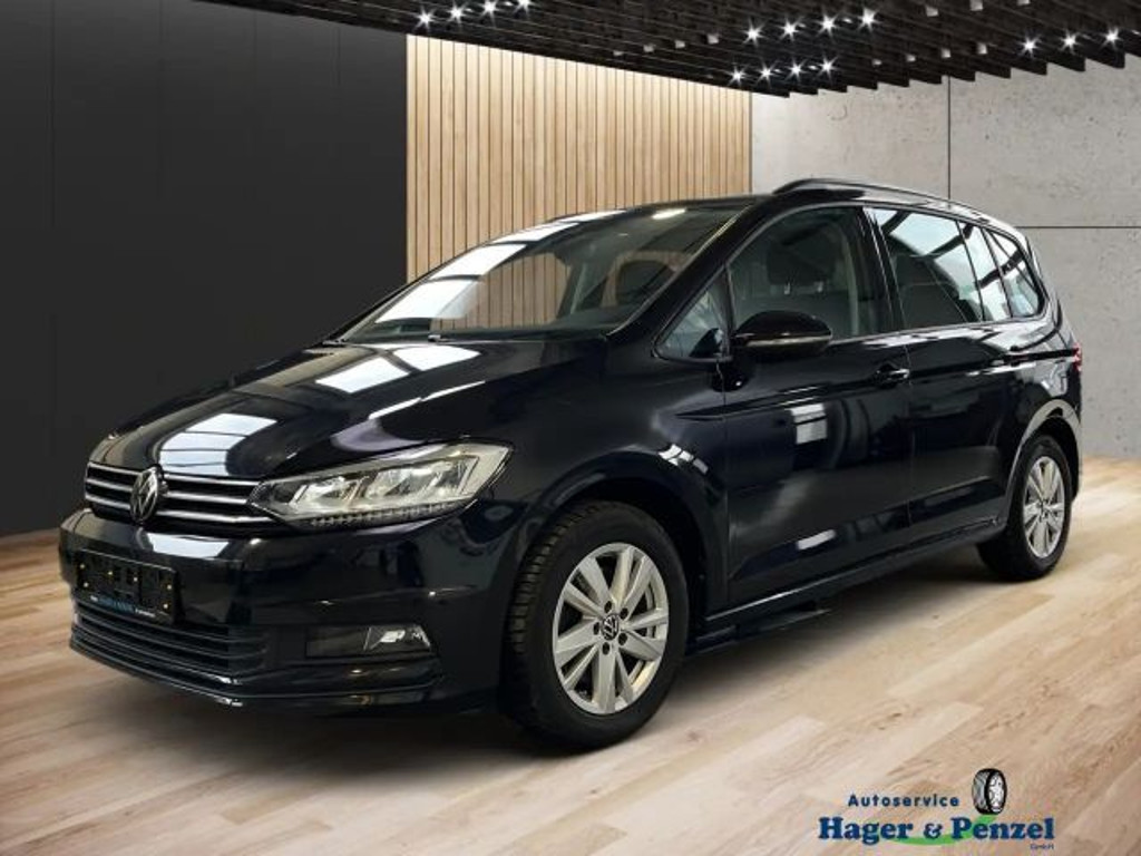 Volkswagen Touran 2023 Benzine