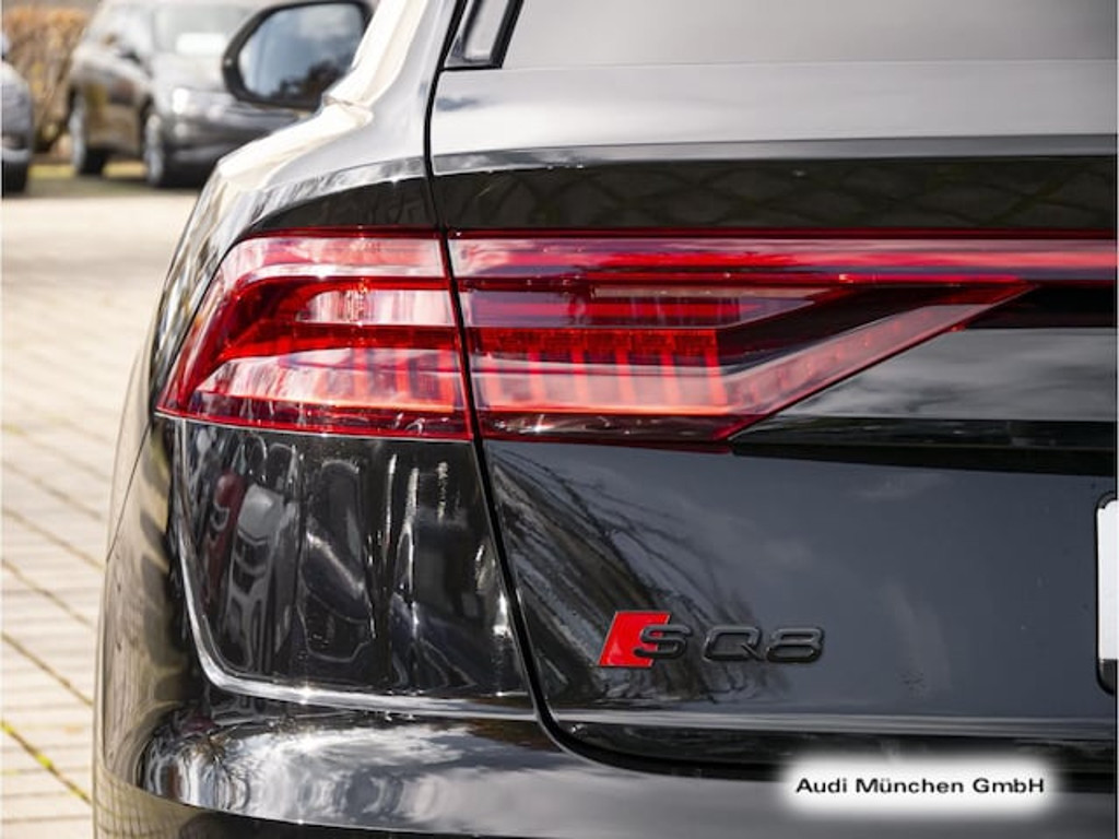 Audi SQ8