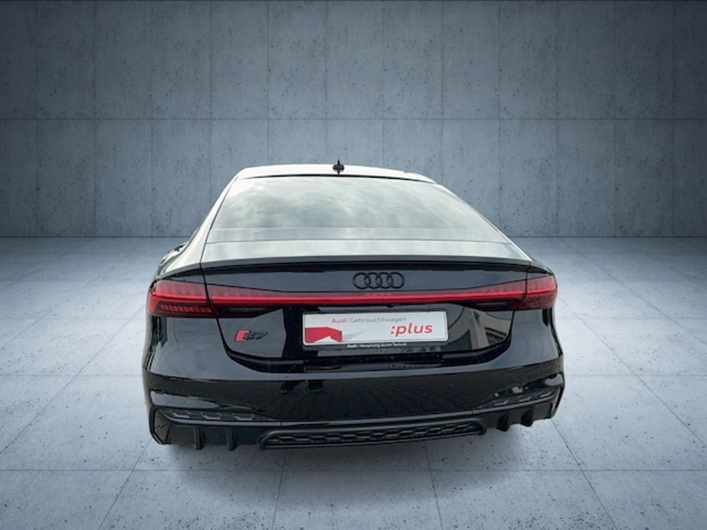Audi S7