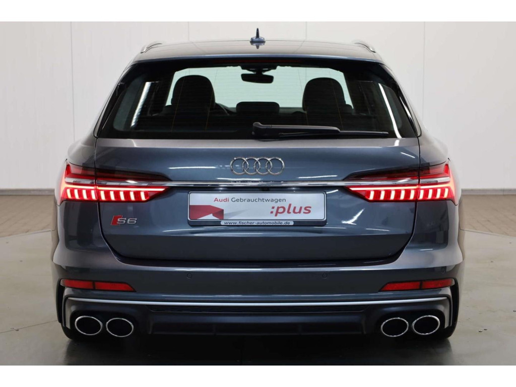 Audi S6