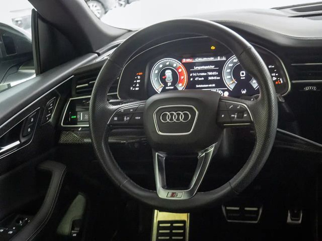 Audi SQ8